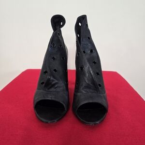 Report Collection Vardalia Black Leather Peep-Toe Ankle Booties